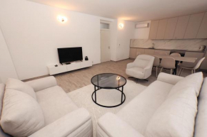 Livinn Apartments-Deluxe Apartment